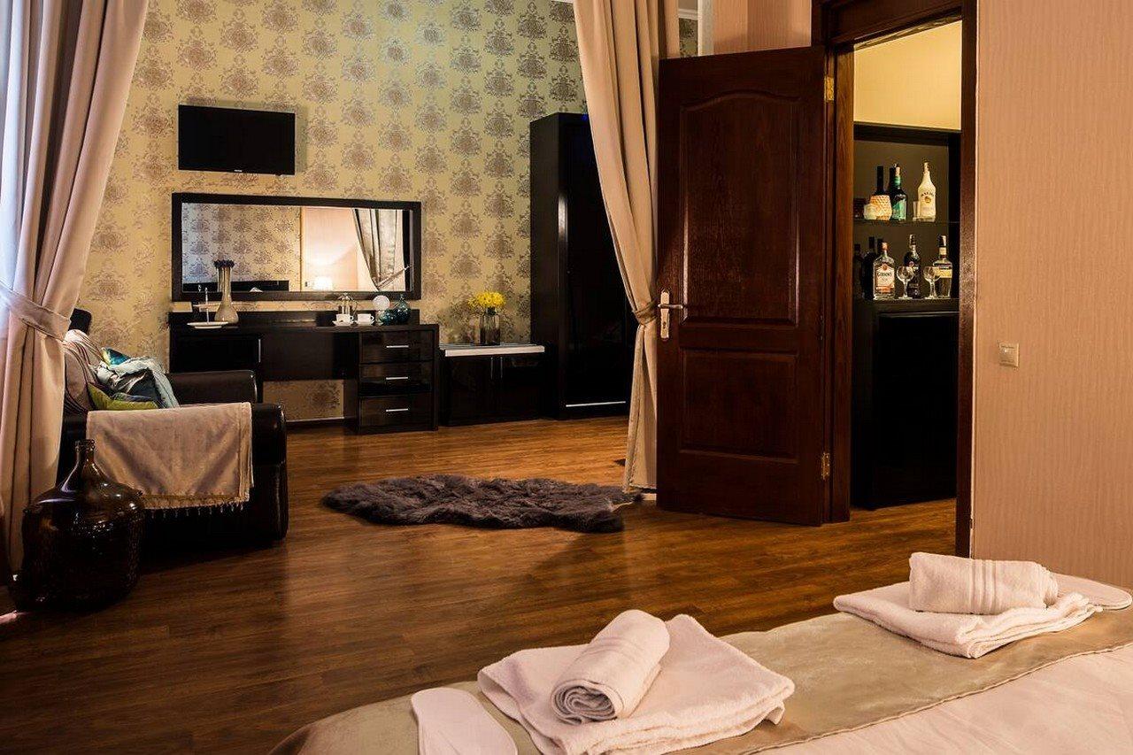 Gold Star Hotel Tbilisi ภายนอก รูปภาพ