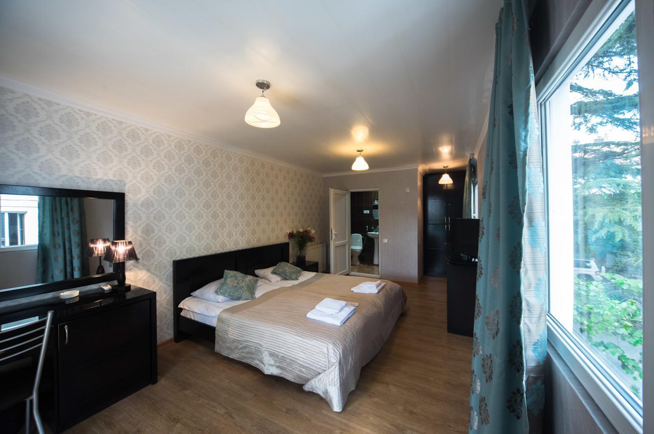 Gold Star Hotel Tbilisi ภายนอก รูปภาพ