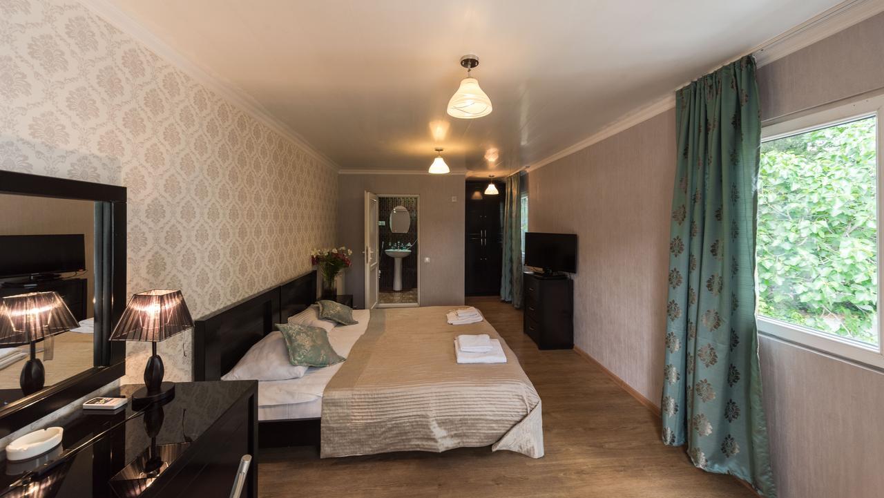 Gold Star Hotel Tbilisi ภายนอก รูปภาพ